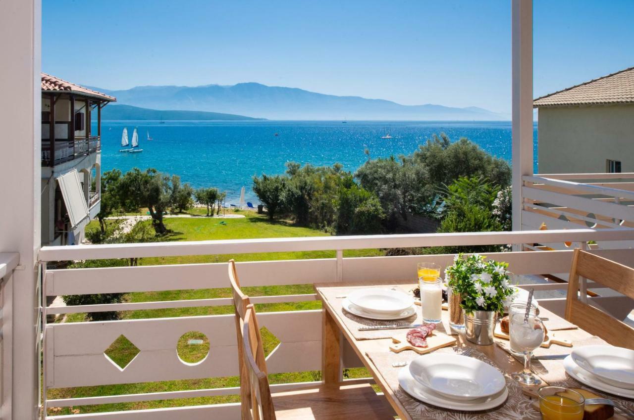Appartamento Ifi Sea House Nikiana Esterno foto